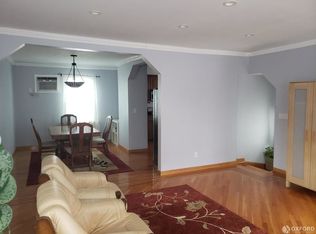 204 Bay 17th St #2, Brooklyn, NY 11214