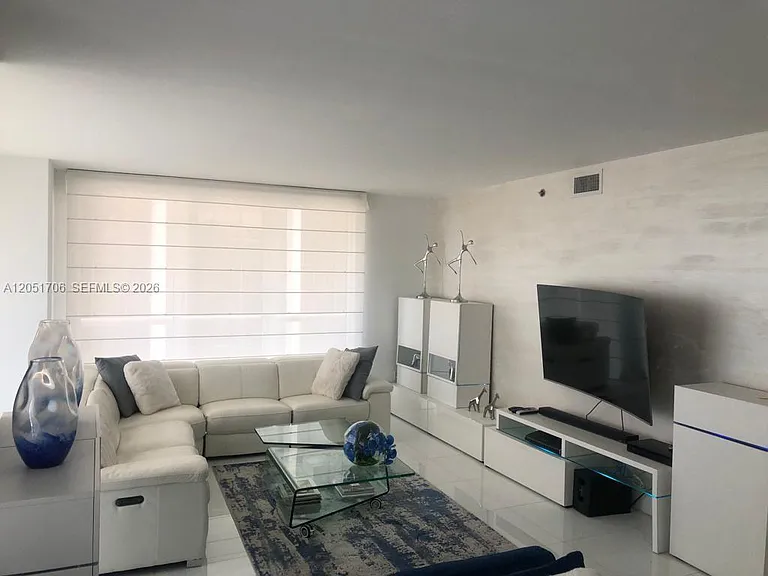 50 Biscayne Blvd #2810 — Photo 13
