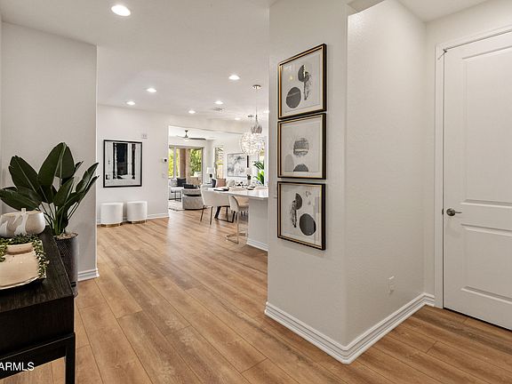 4th image of 609 E PASARO Drive
