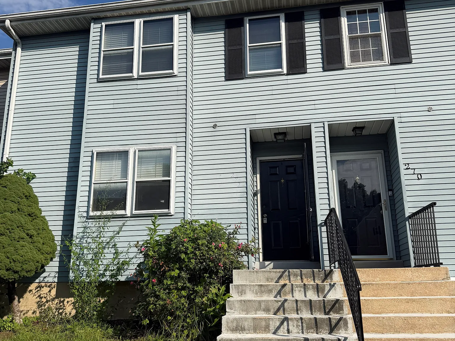 3 bed, 2.5 bath, 1650 sqft, $2,250 — Photo 1