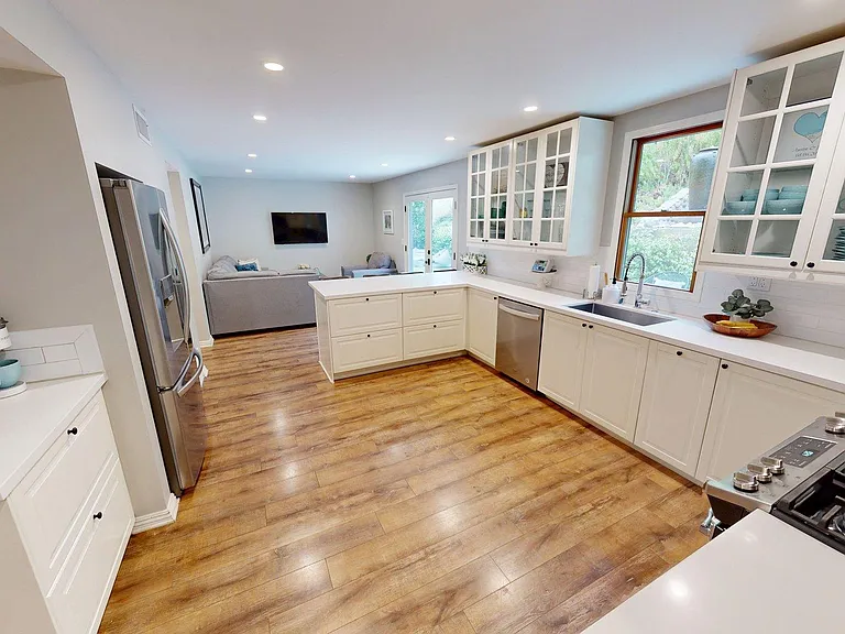 30621 Sandtrap Dr — Photo 13