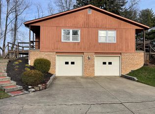 926 Timber Ln, Wooster, OH 44691