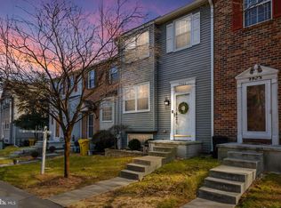 7921 Della Rosa Ct, Pasadena, MD 21122