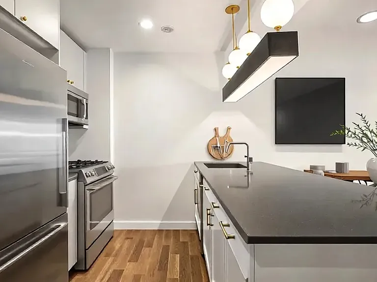 595 Baltic St #7A — Photo 5