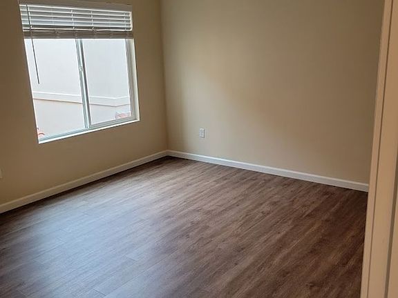4th image of 45 N Brown Ave #34
