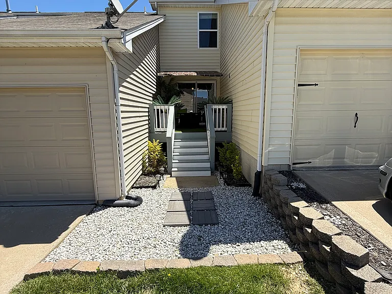 270 Countryshire Dr — Photo 11