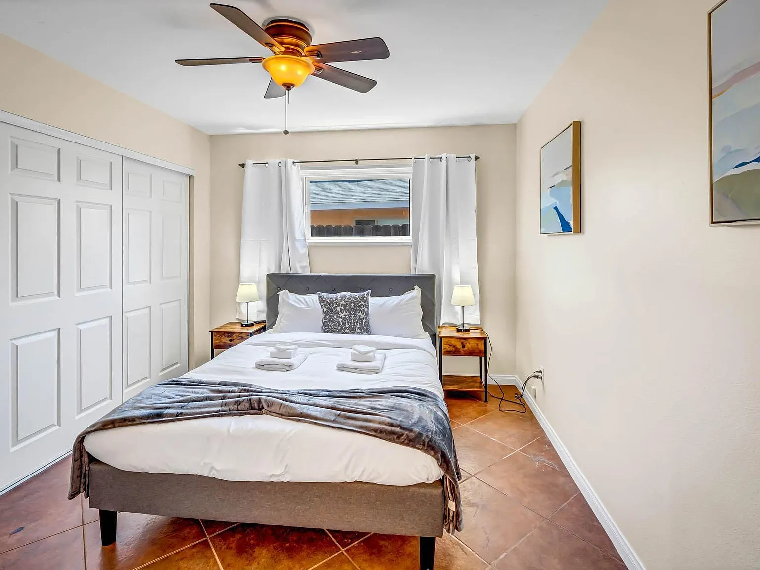 3 bed, 2.0 bath, 1158 sqft, $4,895 — Photo 4