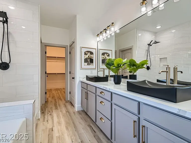 5873 Skyfall Ct — Photo 27