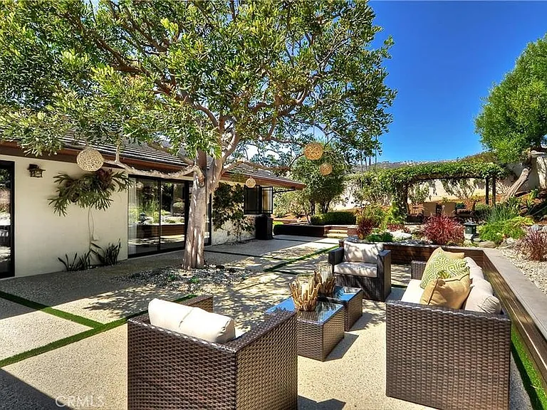32732 Mediterranean Dr — Photo 8