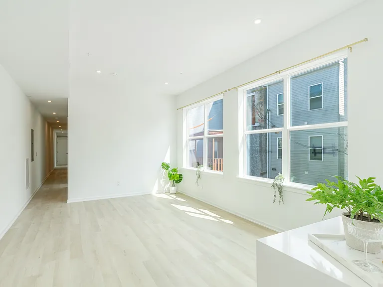1803 N 18th St #Penthouse B — Photo 4