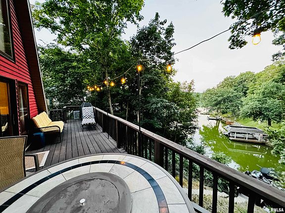 4th image of 1020 Parkside Hill Dr