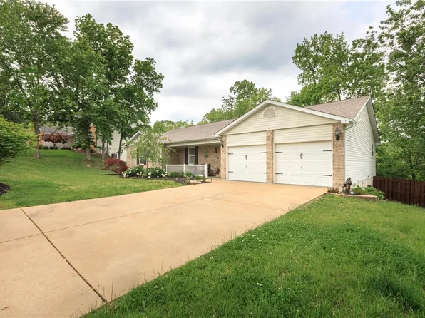 17 Christina Dr, Pevely, MO 63070