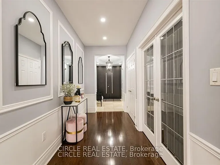 2 Learmont Ave — Photo 7