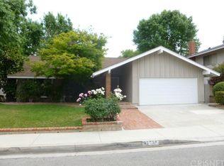 25366 Avenida Ronada, Santa Clarita, CA 91355