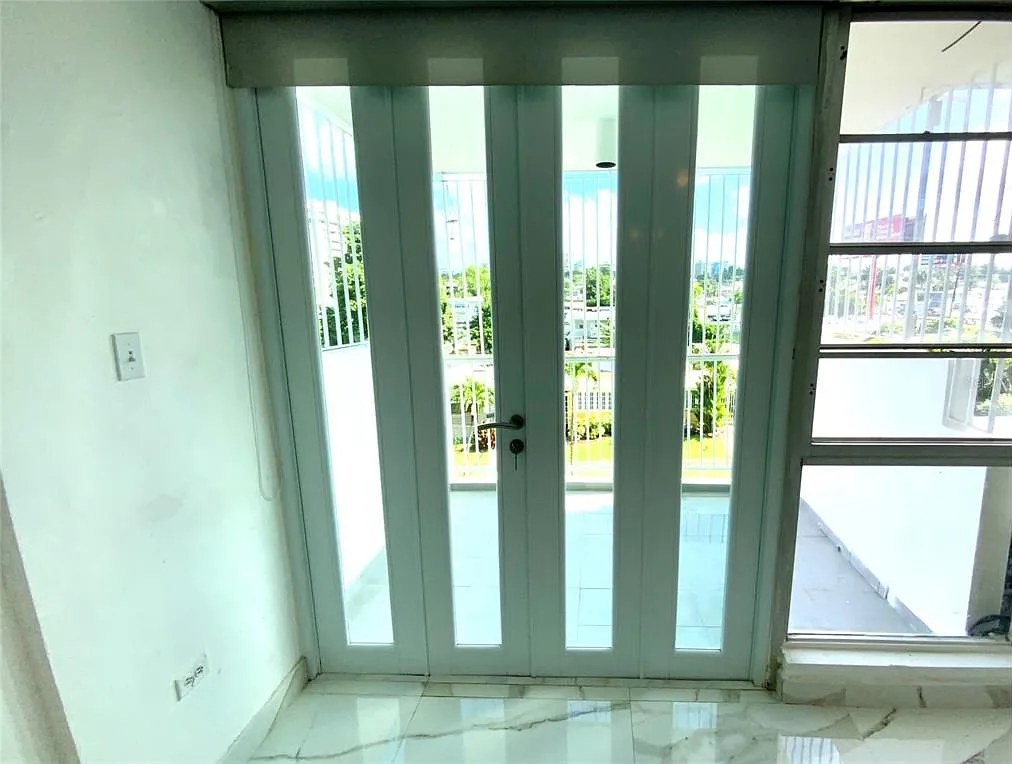 2 bed, 2.0 bath, 1100 sqft, $1,800 — Photo 4