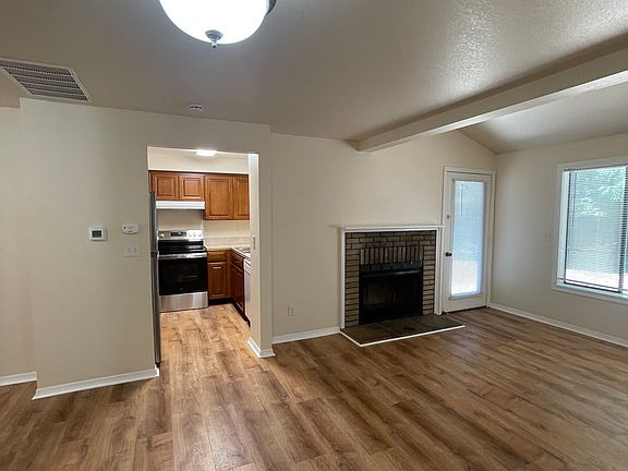5th image of 11252 NE 131st Ln