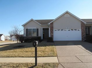 160 Silo View Dr, Wentzville, MO 63385