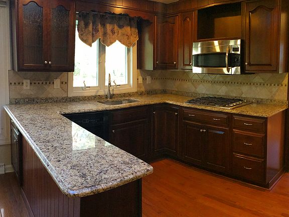 New granite countertops 