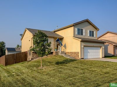 7426 Meadow Ln, La Vista, NE, 68128