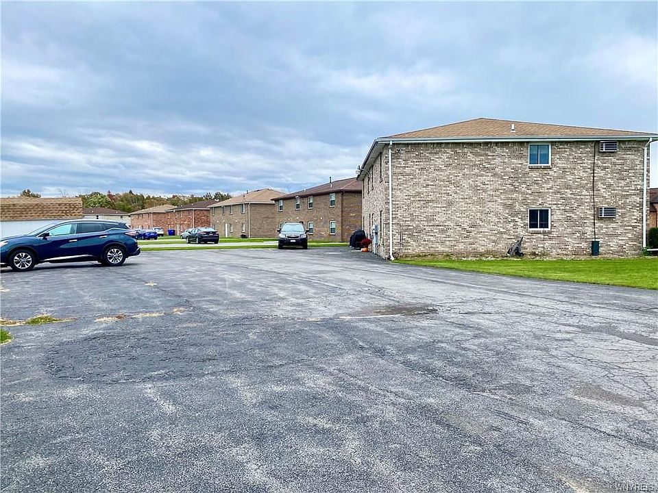 2721 Alder Creek Dr S North Tonawanda, NY, 14120 Apartments for Rent