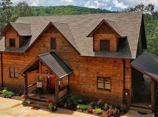 702 Mountain Falls Loop, Ellijay, GA 30536