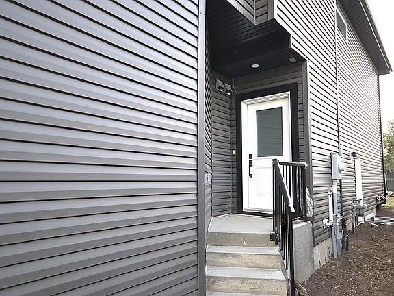 3rd image of 1314 35th St NW