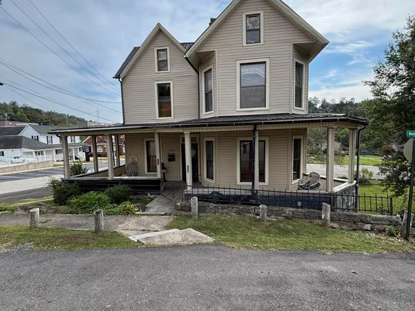 506 Broadway St, West Liberty, KY 41472