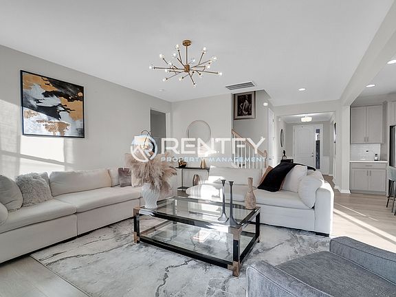4th image of 211 Tetcott St