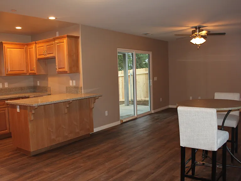 106 W Branch St #B — Photo 5