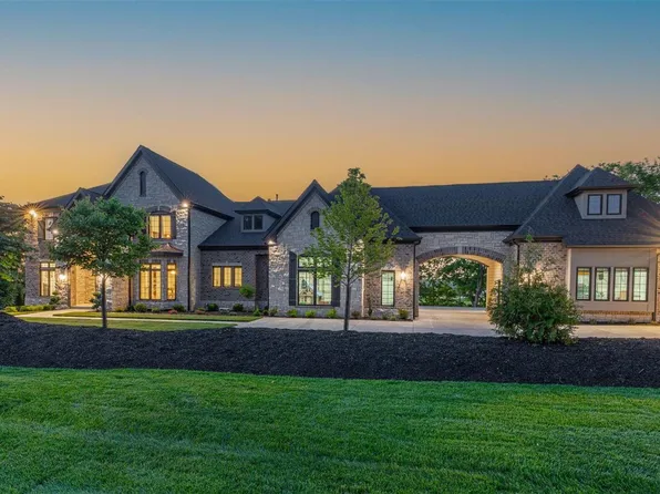 17439 Wild Horse Creek Rd, Chesterfield, MO 63005