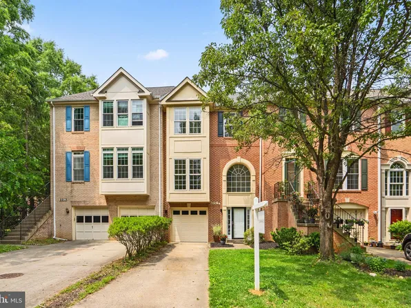 9917 Lambertina Ln, Rockville, MD 20850