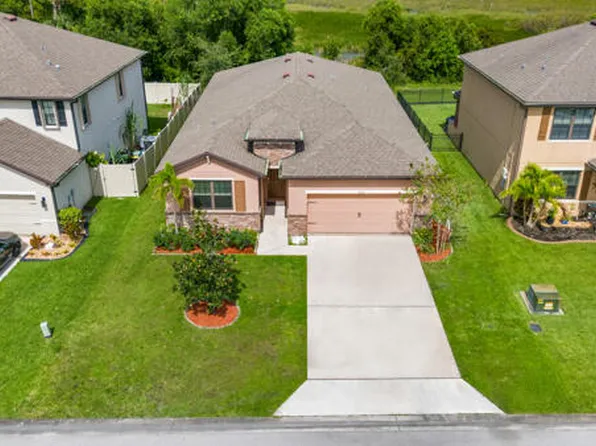 6122 NW Regent Street, Port St Lucie, FL 34983