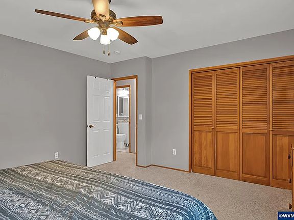 These are the listing photos staged. This room is not furnished. The carpets are freshly shampooed and the room has recently been professionally cleaned. Videos of room available at Ry-Trick Properties on Facebook.