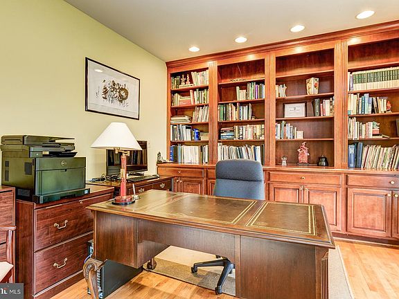 5th image of 13701 Mount Prospect Dr