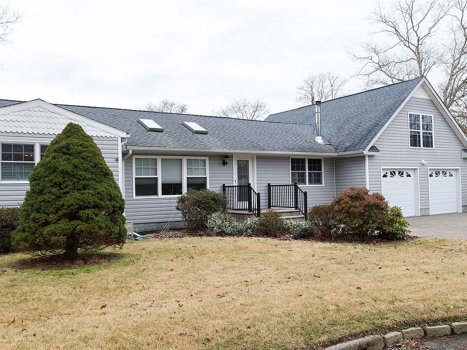 4 Elm Street, Centereach, NY 11720 Zillow
