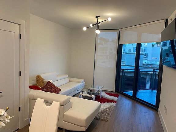 3rd image of 60 NE 2nd Ave #602