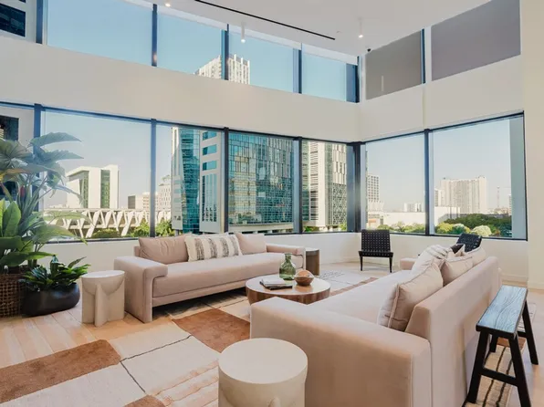 350 Miami Ave, Miami, FL