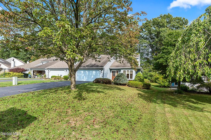 2nd image of 90 Commonwealth Drive