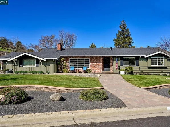 1145 Saint Francis Dr, Concord, CA 94518