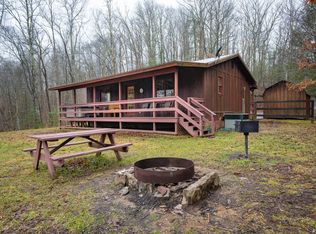 198 Sunrise Dr, Campton, KY 41301