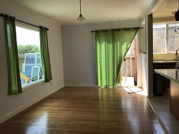 5th image of 836 Thornhill Dr