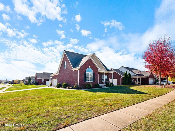 2nd image of 165 Sweet Bay Magnolia Ct