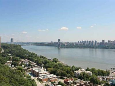 5 Horizon Rd APT 1604, Fort Lee, NJ, 07024