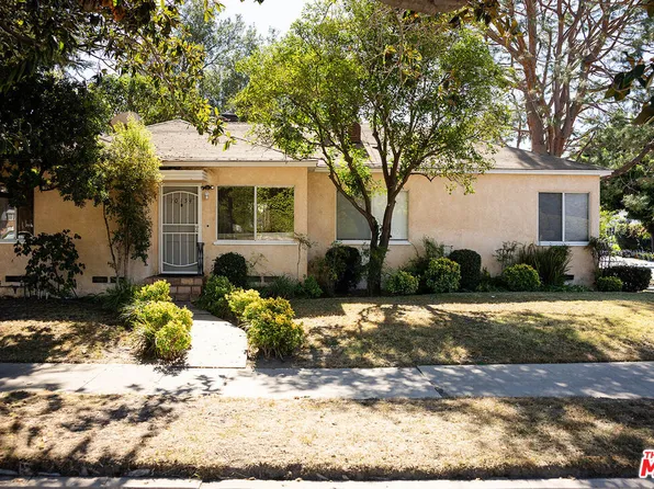 10454 Moorpark St, North Hollywood, CA 91602