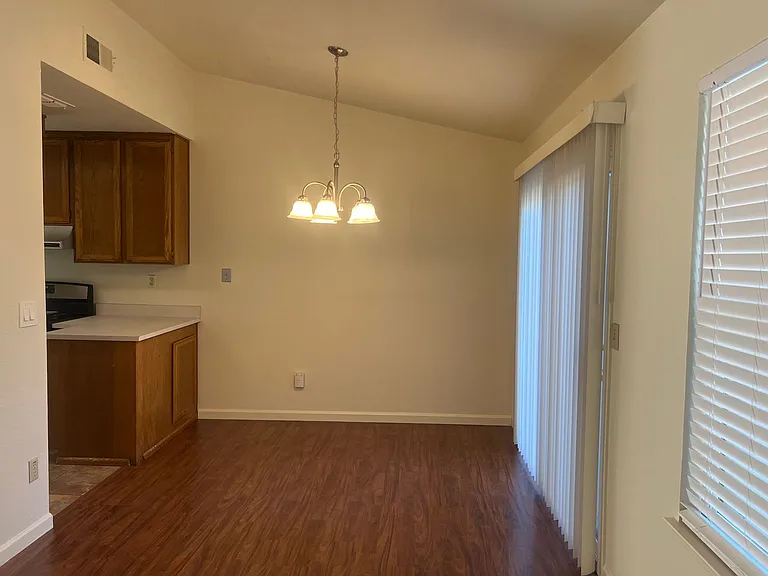 8129 Scenic Hills Way — Photo 6