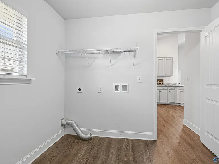 187 Abercorn Dr — Photo 27