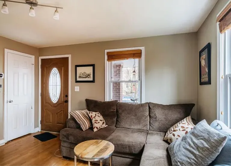 2445 S Nelson St — Photo 1