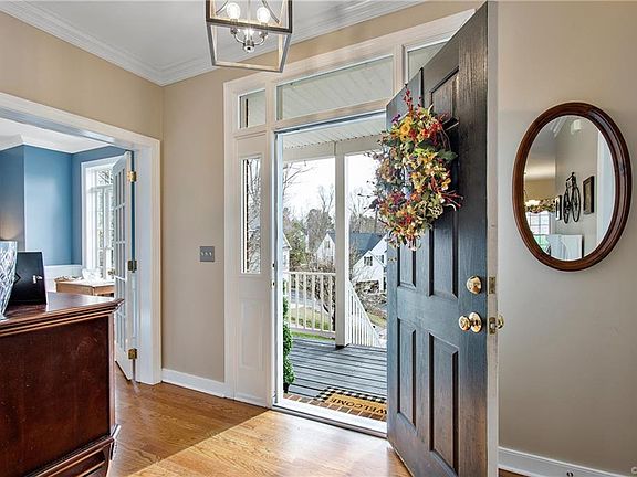 4th image of 9402 Hope Glen Ct