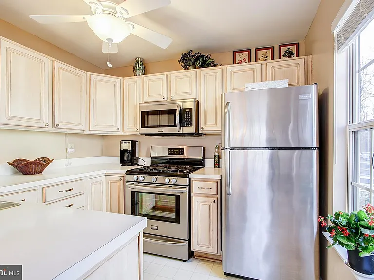 121 Timberbrook Ln #202 — Photo 12
