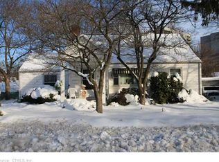 870 Briarwood Ave, Bridgeport, CT 06604